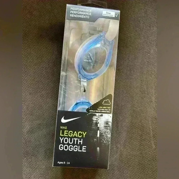 Nike Legacy Youth swim googles, ages 8-14 - Picture 1 of 3